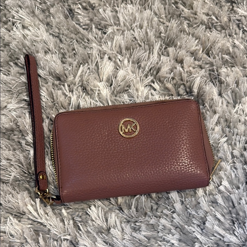 Michael Kors Wristlet Wallet